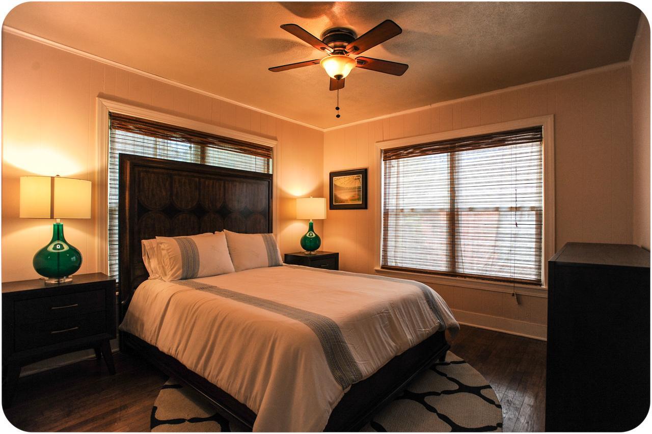 The Coyle Cabin - Close To Downtown, Stadiums, U Of H, Med Center Хьюстон Экстерьер фото